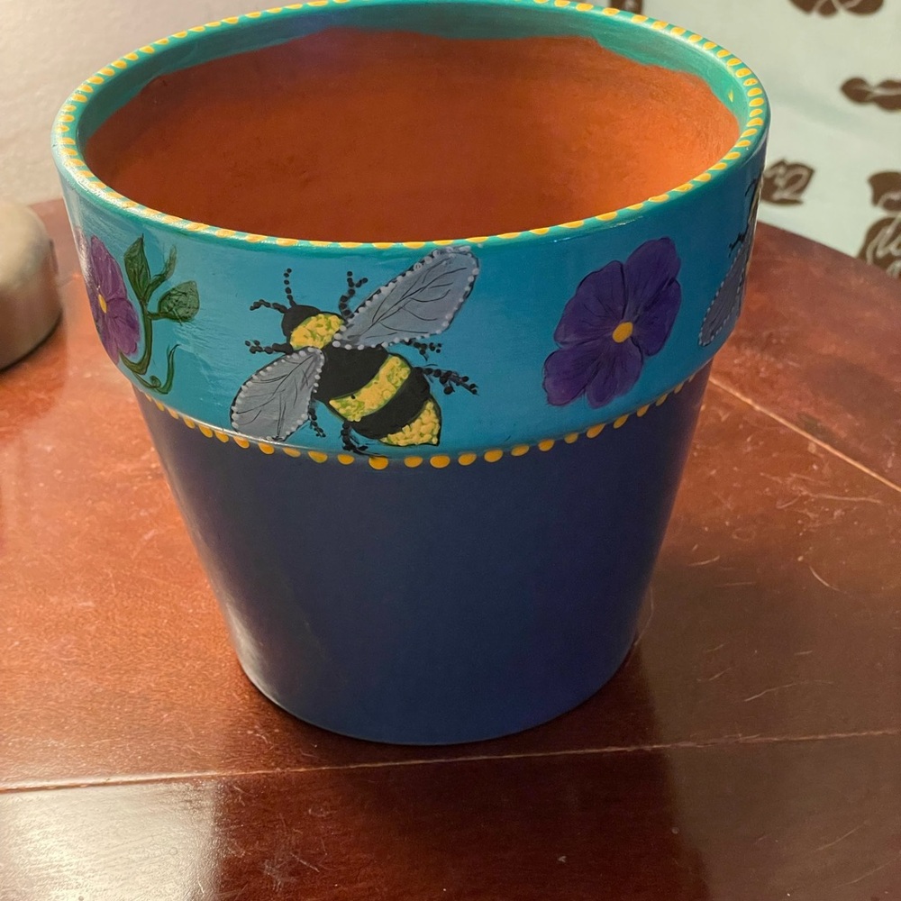 Hand crafted upcycled BEE Terra cotta pot painted blue purple yellow dots floral - Picture 14 of 14
